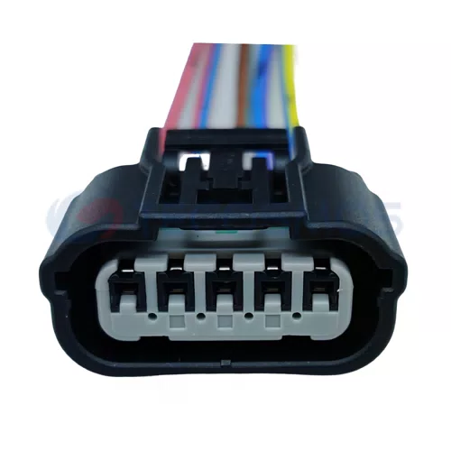 Automotive Wiring Harness Connector Plug Waterproof Shell Suitable for Car 5pin Female 6189-1081